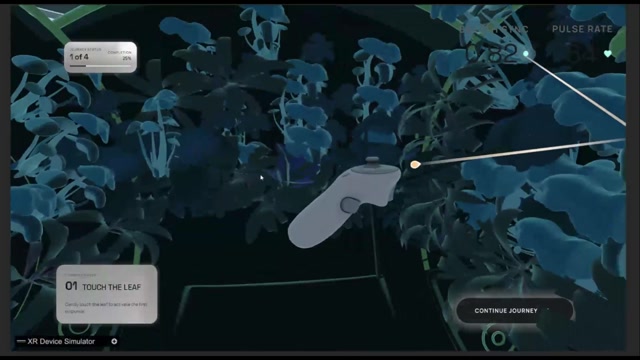 手柄射线选择继续按钮，任务卡与进度随交互阶段切换。